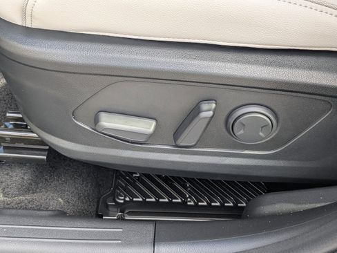 New 2026 Hyundai Tucson Limited image 22