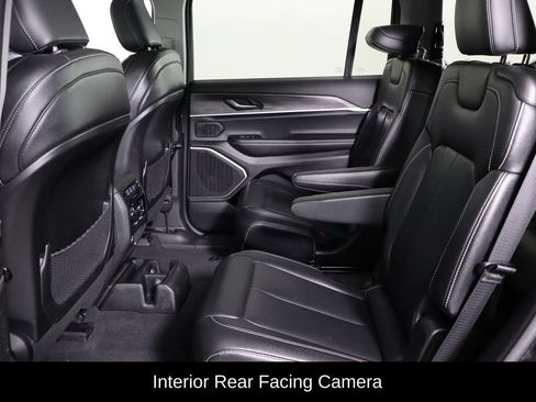 Used 2022 Jeep Grand Cherokee L Limited w/ Black Appearance Package RWD image 16