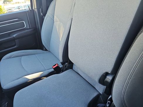 Used 2024 RAM 2500 Big Horn image 24