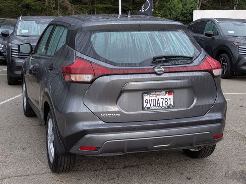 Certified 2025 Nissan Kicks Play S image 5