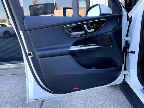 Used 2024 Mercedes-Benz GLC 300 GLC 300 image 22