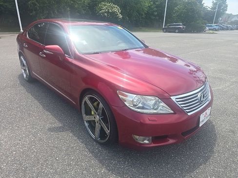 Used 2012 Lexus LS 460 AWD w/ Comfort Pkg image 3