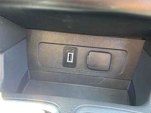 Used 2017 Ford Escape SE AWD/4WD image 21