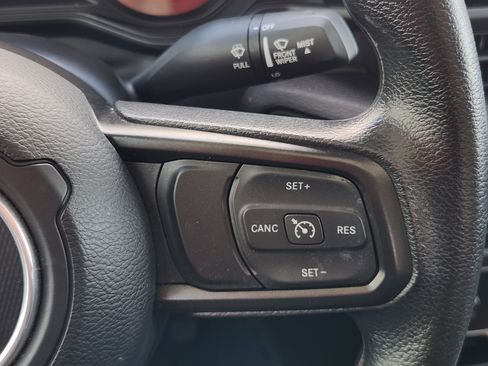 Used 2025 Jeep Gladiator Sport AWD/4WD image 30