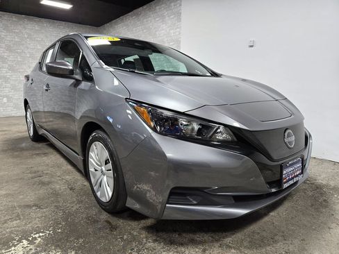 Used 2023 Nissan Leaf S FWD image 4