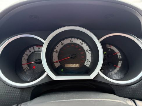 Used 2012 Toyota Tacoma 4x4 Access Cab V6 w/ TRD Off-Road Pkg image 16