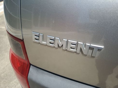 Used 2004 Honda Element EX image 10