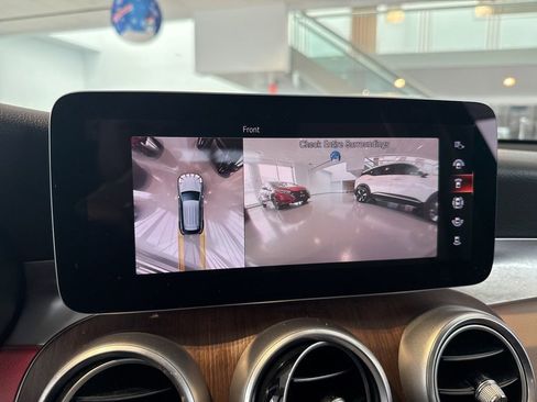 Used 2020 Mercedes-Benz GLC 300 4MATIC image 39