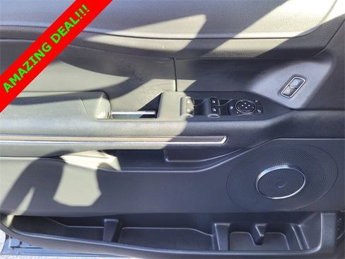 Used 2022 Ford Expedition Max XLT image 23