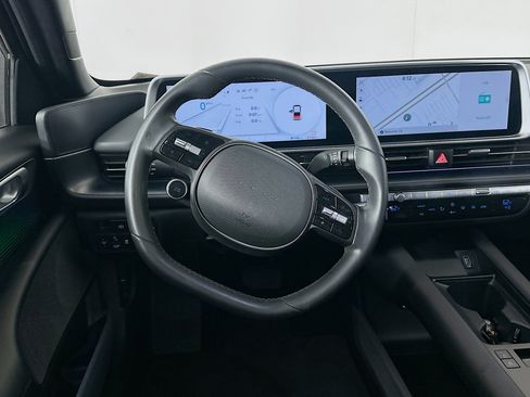 Used 2024 Hyundai Ioniq 6 SEL RWD image 17