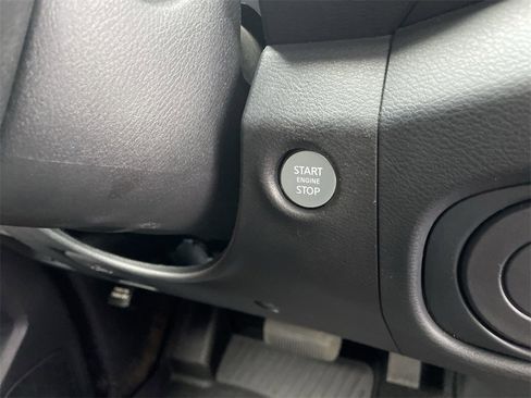 Used 2022 Nissan Frontier Pro-X image 24