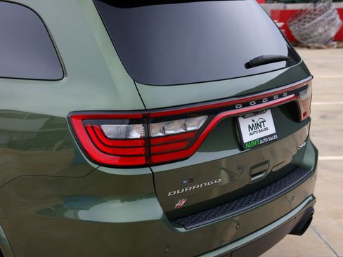 Used 2022 Dodge Durango SRT w/ Technology Group AWD/4WD image 54