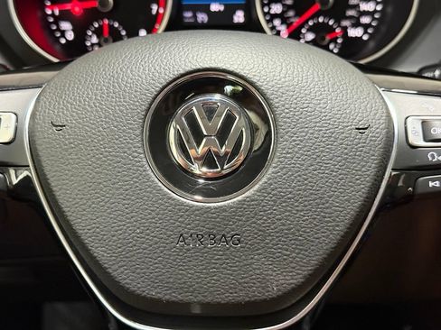 Used 2018 Volkswagen Tiguan SE AWD/4WD image 20