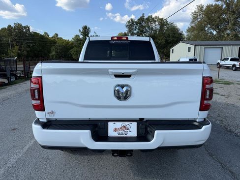 Used 2023 RAM 2500 Laramie AWD/4WD image 4