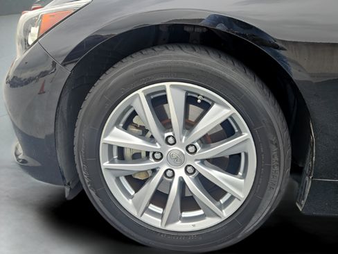 Used 2016 INFINITI Q50 Premium RWD image 31