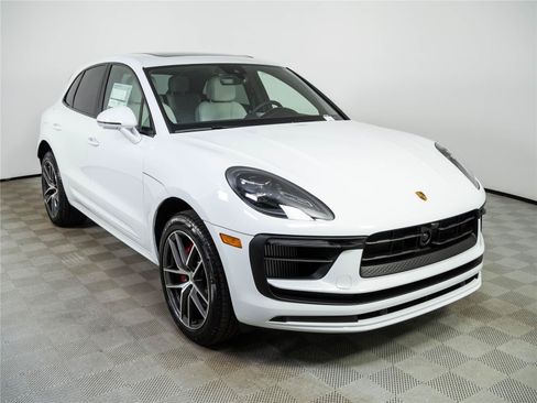 New 2026 Porsche Macan S AWD/4WD image 27
