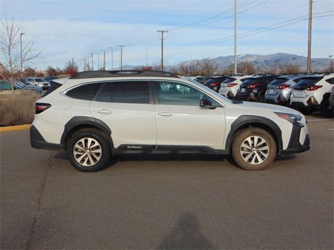 Used 2024 Subaru Outback Premium image 3