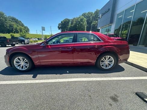 Used 2020 Chrysler 300 Touring L w/ Quick Order Package 2EF RWD image 20