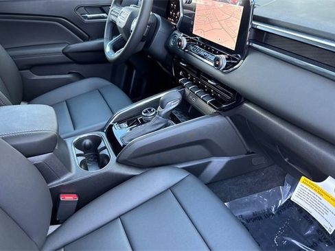 New 2025 GMC Canyon Elevation w/ Convenience Package image 17