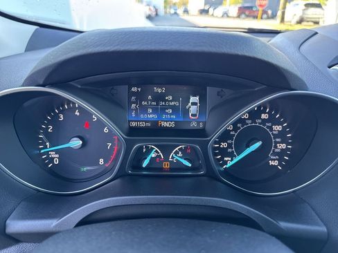 Used 2019 Ford Escape SEL image 11