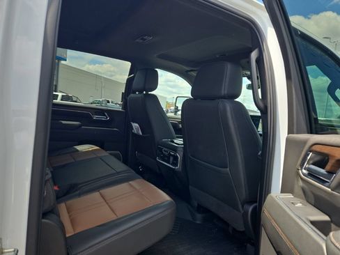 Used 2024 Chevrolet Silverado 3500 High Country w/ High Country Premium Package AWD/4WD image 14