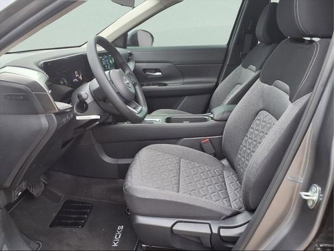 New 2026 Nissan Kicks SV image 10