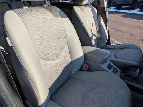 Used 2011 Toyota RAV4 4WD image 15