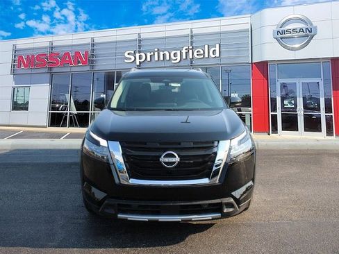 New 2025 Nissan Pathfinder SL w/ Cargo Package image 2