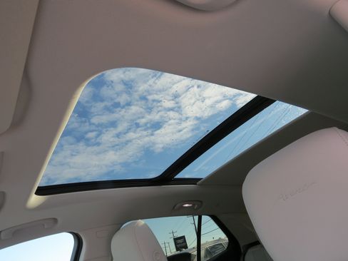 New 2026 Buick Envision Avenir image 21