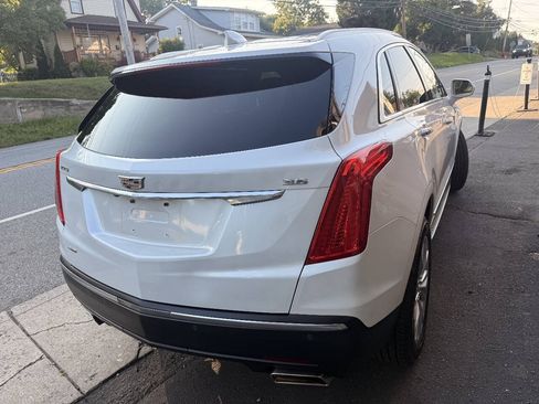 Used 2018 Cadillac XT5 Luxury w/ Driver Awareness Package AWD/4WD image 5