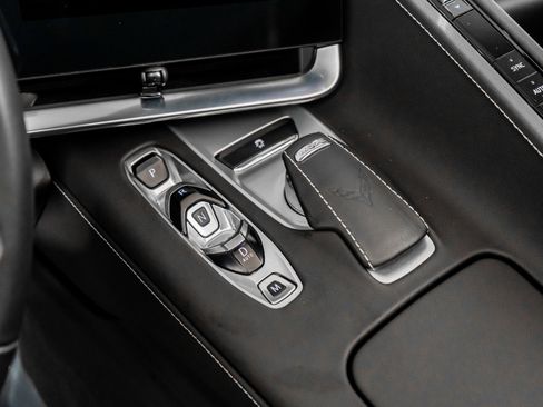 Used 2021 Chevrolet Corvette Stingray Convertible w/ 1LT image 36