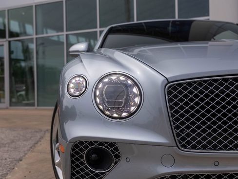 Certified 2023 Bentley Continental GT Azure AWD/4WD image 9