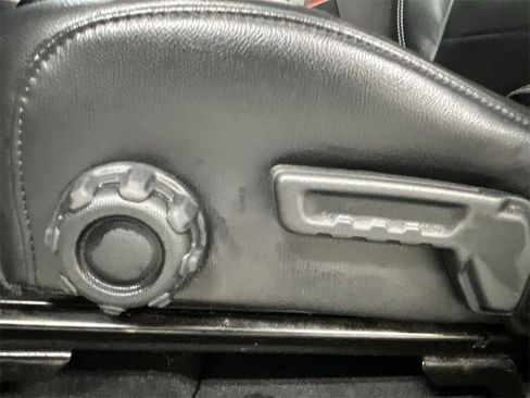 Used 2018 Jeep Wrangler Unlimited Sahara w/ Dual Top Group image 12