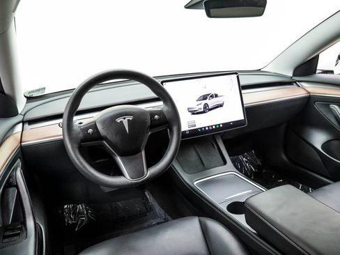 Used 2023 Tesla Model 3 Standard Range RWD image 17