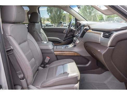 Used 2019 GMC Yukon Denali w/ Denali Ultimate Package AWD/4WD image 11