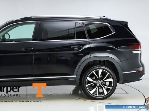 Used 2025 Volkswagen Atlas SEL Premium R-Line AWD/4WD image 4