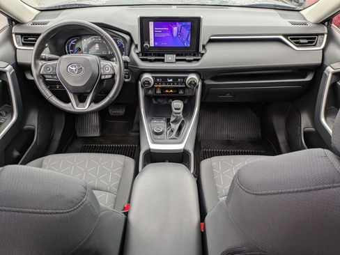 Used 2023 Toyota RAV4 XLE image 17