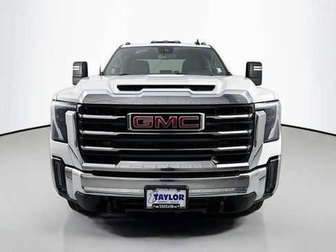 Used 2024 GMC Sierra 3500 SLE w/ SLE Convenience Package AWD/4WD image 2