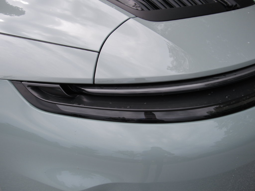 Certified 2025 Porsche 911 Carrera RWD image 13