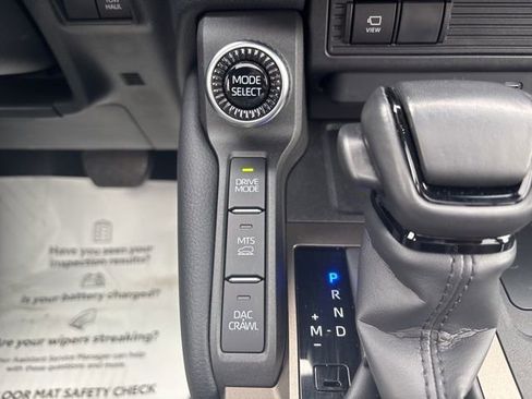 Used 2024 Toyota Land Cruiser image 37