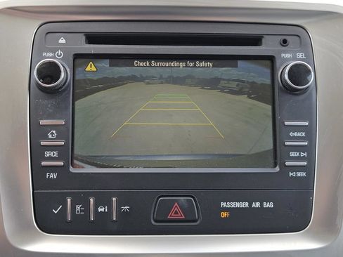 Used 2013 GMC Acadia SLE FWD image 30