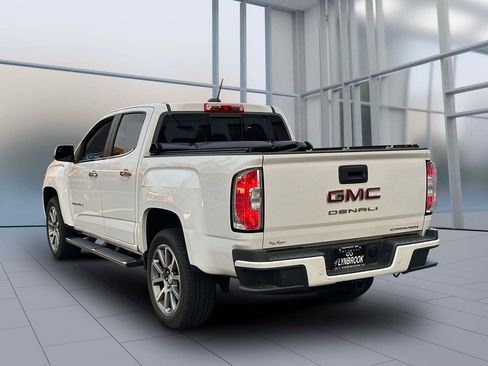 Used 2022 GMC Canyon Denali image 8