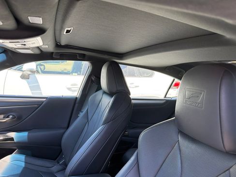 Used 2024 Lexus ES 300h F Sport w/ Accessory Package (Z1) FWD image 7