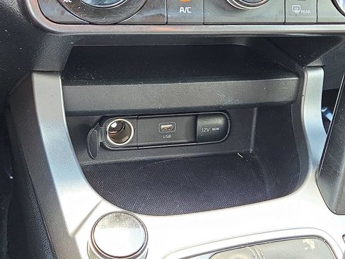 Used 2025 Kia Seltos LX AWD/4WD image 29