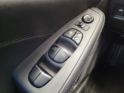 Used 2016 Nissan Maxima Platinum FWD image 27