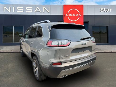 Used 2019 Jeep Cherokee Limited AWD/4WD image 4