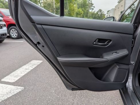 Used 2024 Nissan Sentra SV FWD image 26