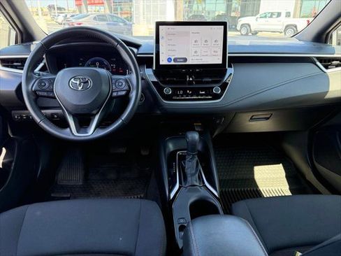 Certified 2025 Toyota Corolla SE w/ SE Premium Package FWD image 31