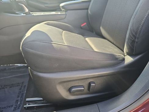 Used 2024 Nissan Altima 2.5 SV image 31