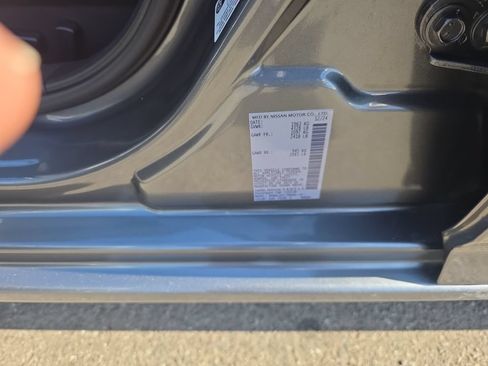 Used 2025 Nissan Altima 2.5 SV FWD image 27